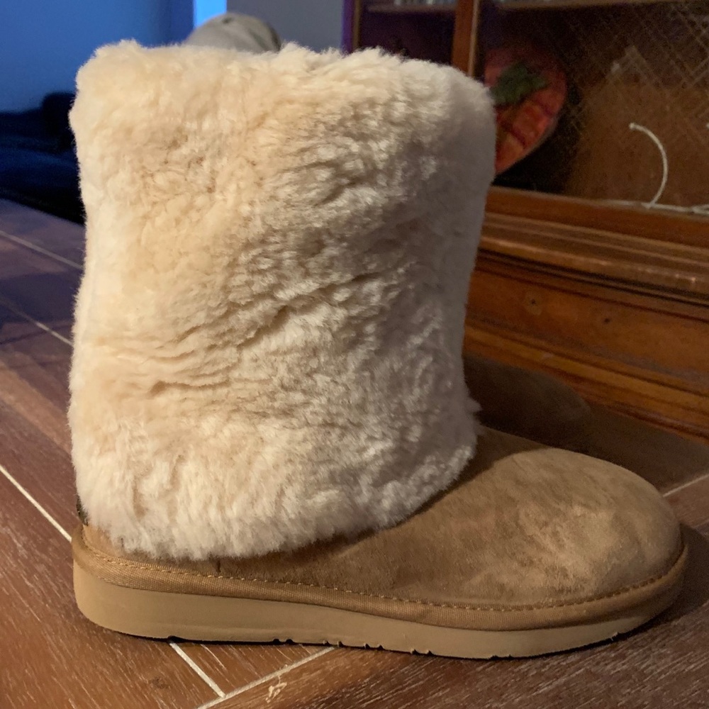 UGG PATTEN BOOTIE